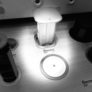 پریز آسانسوری در مکان های اداری قابل استفاده هست؟